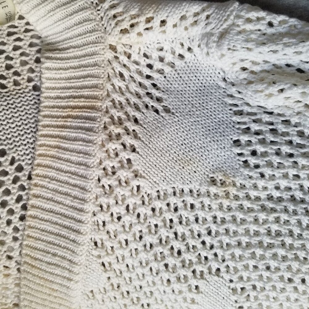 Aeropostale Women's Cardigan X-Small Cream Sweater Heart Fall Winter Open Knit - Picture 3 of 6